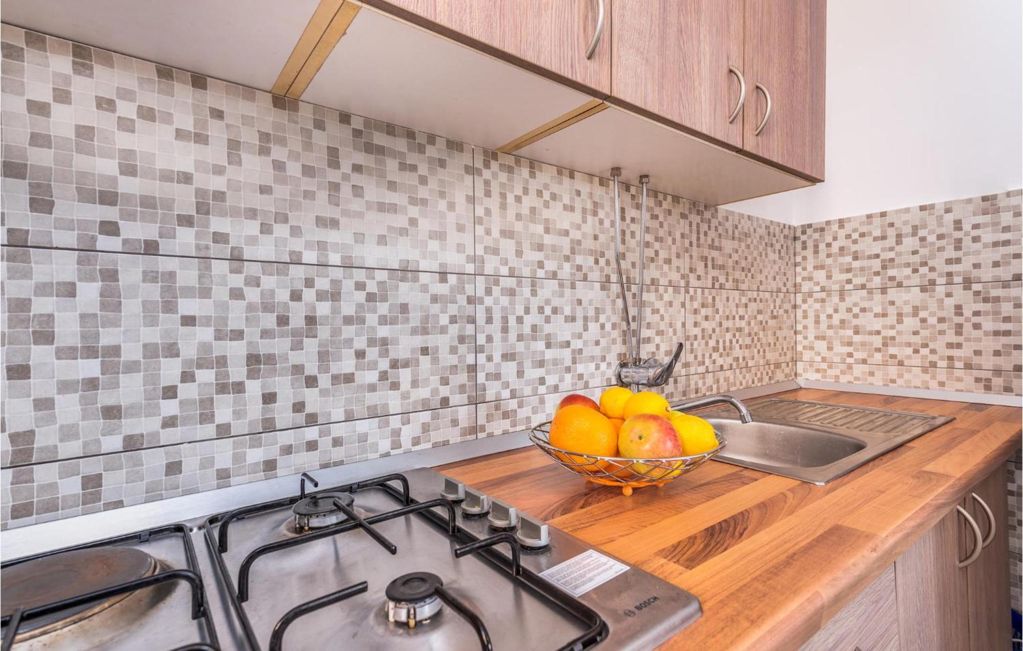 Gorgeous Apartment In Krk With Kitchen Крк Экстерьер фото